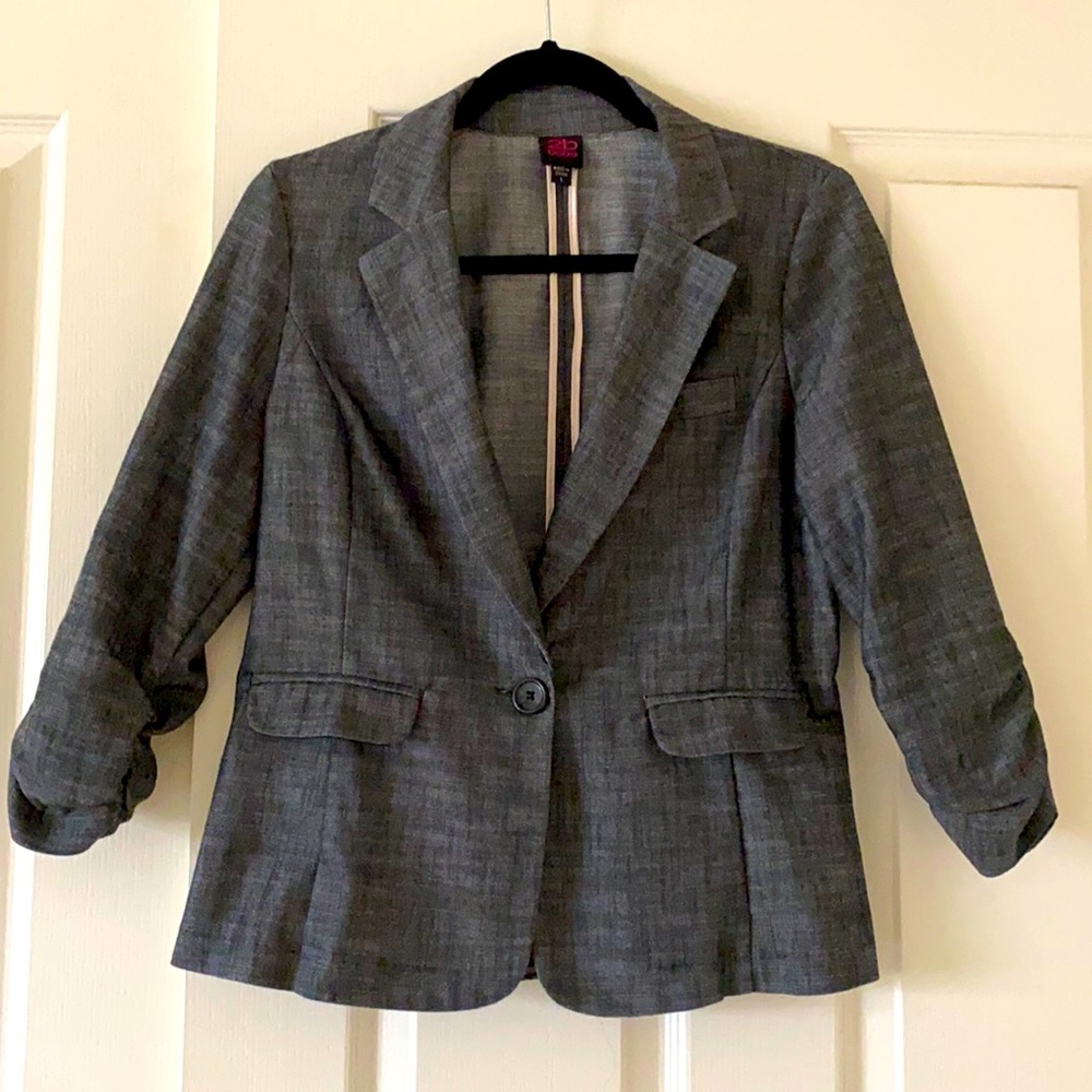 Gray blazer - Picture 2 of 6